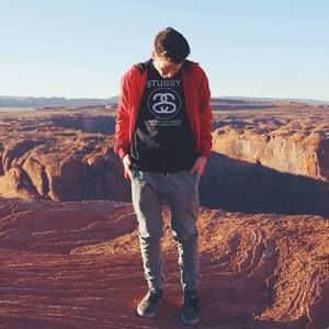 Meet your Posher, Daniel